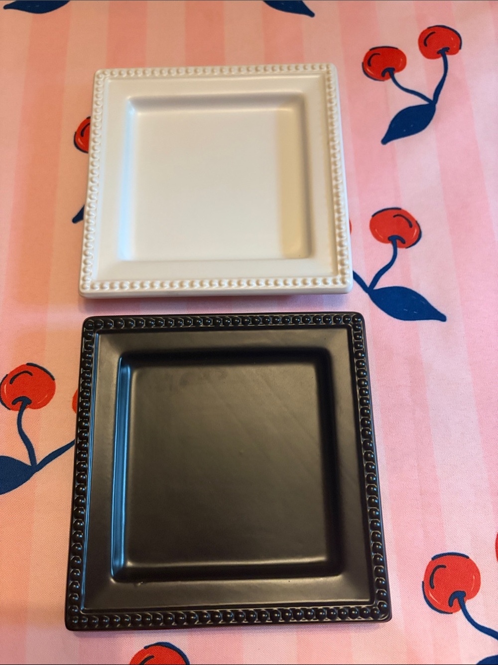 Set of Two Square Beaded Edge Mud Pie Trays — White & Black